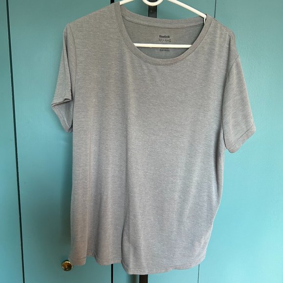 Reebok T Shirt - Picture 1 of 4